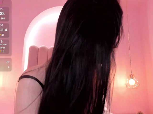 SaraRoberts live cam on BongaCams