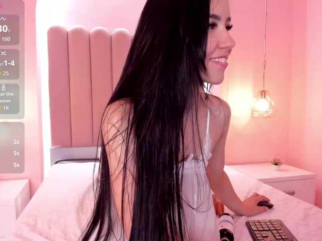 SaraRoberts live cam on BongaCams