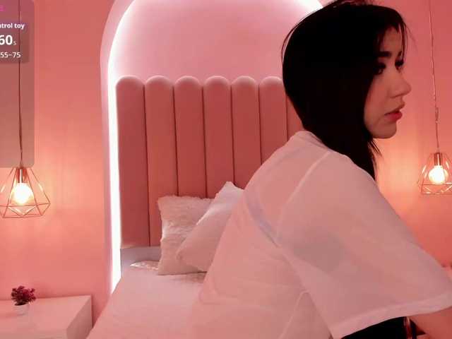 SaraRoberts live cam on BongaCams