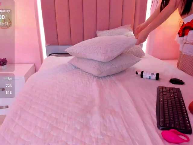 SaraRoberts live cam on BongaCams