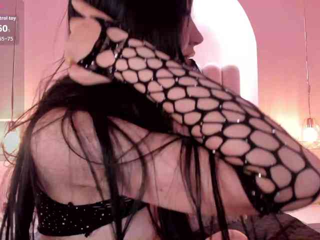 SaraRoberts webcam