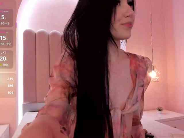 SaraRoberts webcam