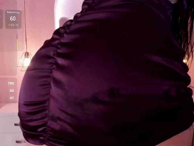 SaraRoberts webcam