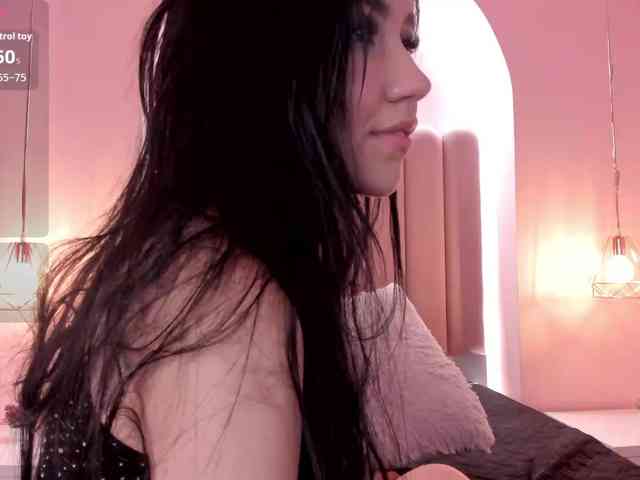 SaraRoberts webcam