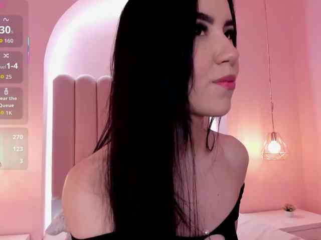 SaraRoberts webcam