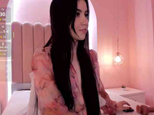 SaraRoberts webcam