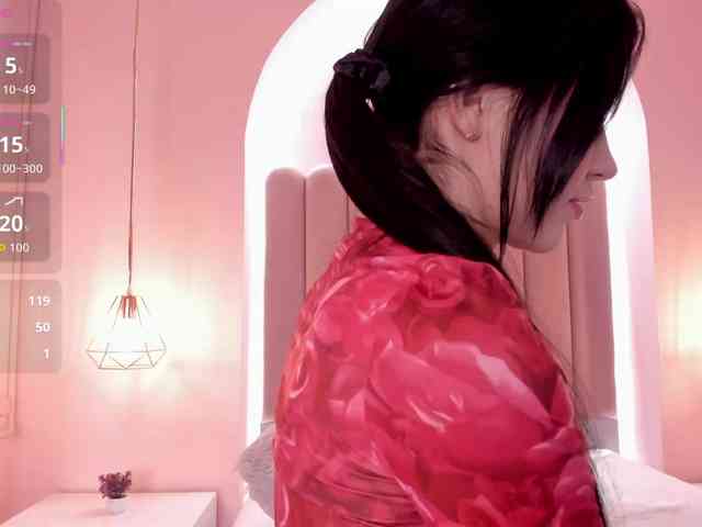 SaraRoberts webcam