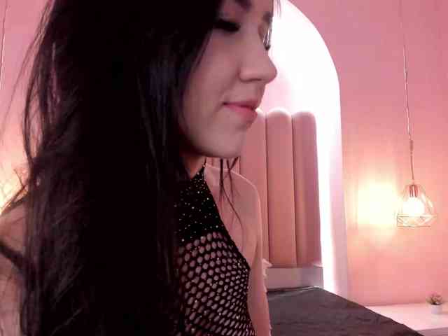 SaraRoberts webcam