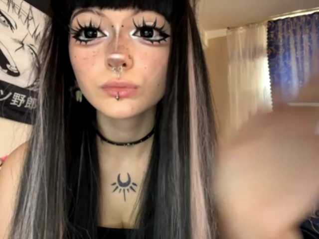 TasyaTas live cam on BongaCams