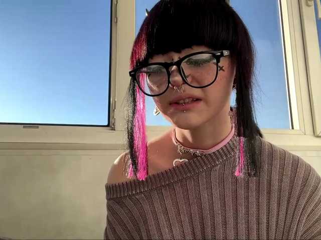 TasyaTas live cam on BongaCams