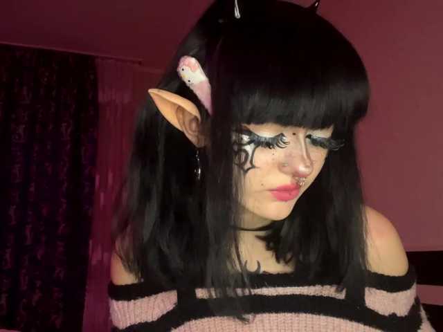 TasyaTas live cam on BongaCams