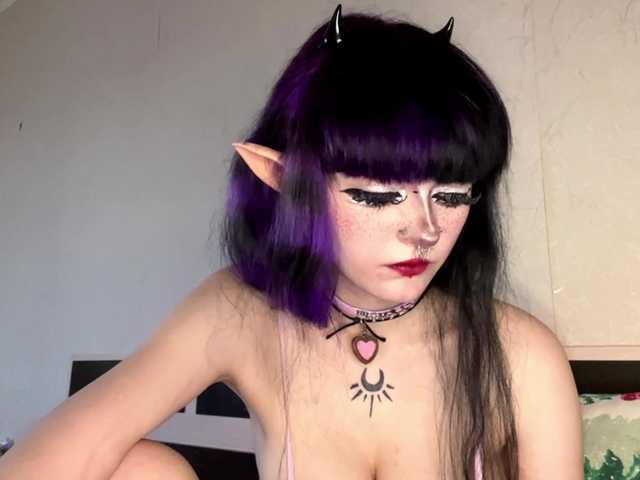 TasyaTas live cam on BongaCams