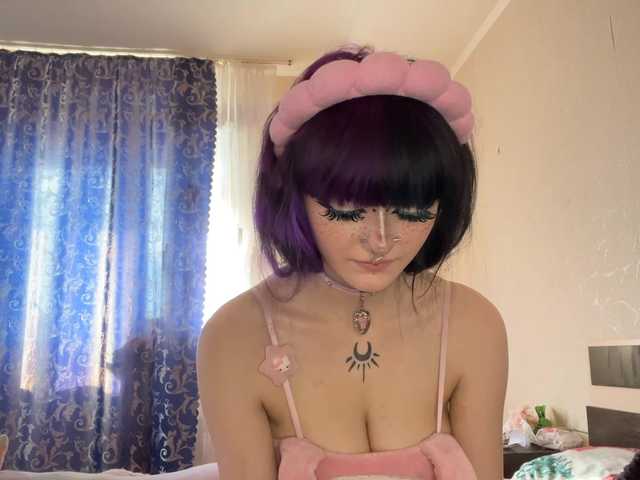 TasyaTas live cam on BongaCams