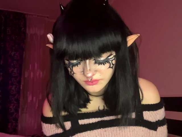 TasyaTas live cam on BongaCams