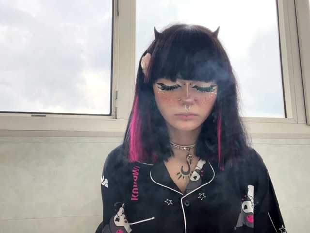 TasyaTas live cam on BongaCams