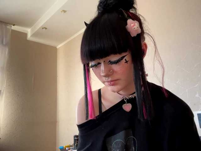 TasyaTas live cam on BongaCams
