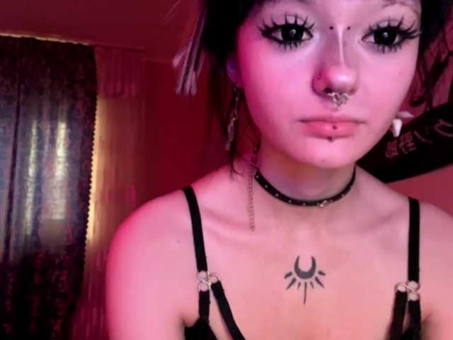 TasyaTas live cam on BongaCams
