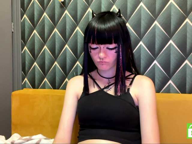 TasyaTas live cam on BongaCams