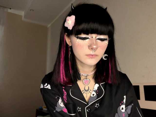 TasyaTas live cam on BongaCams