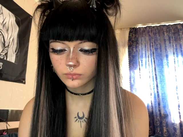 TasyaTas live cam on BongaCams