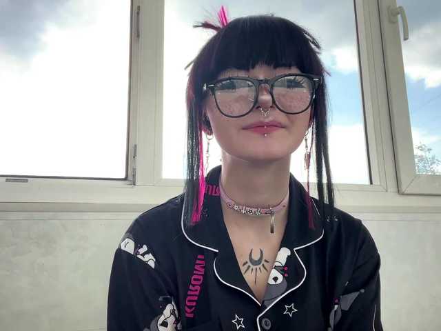 TasyaTas live cam on BongaCams