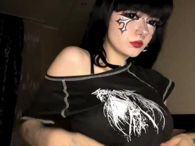 TasyaTas live cam on BongaCams