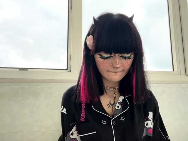 TasyaTas live cam on BongaCams