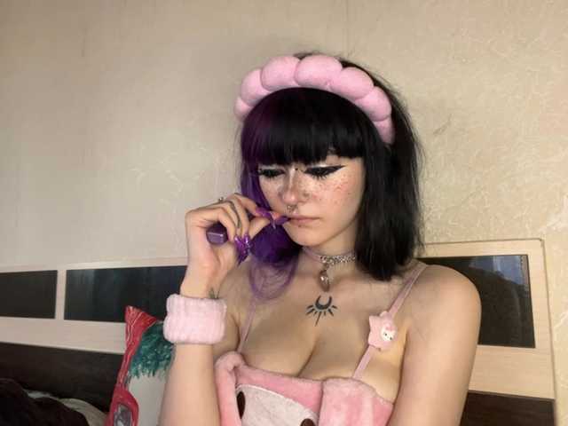 TasyaTas live cam on BongaCams