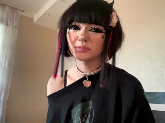 TasyaTas live cam on BongaCams