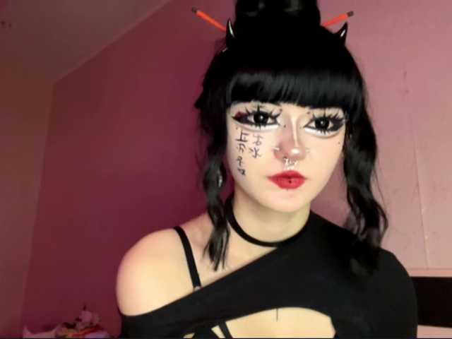TasyaTas live cam on BongaCams