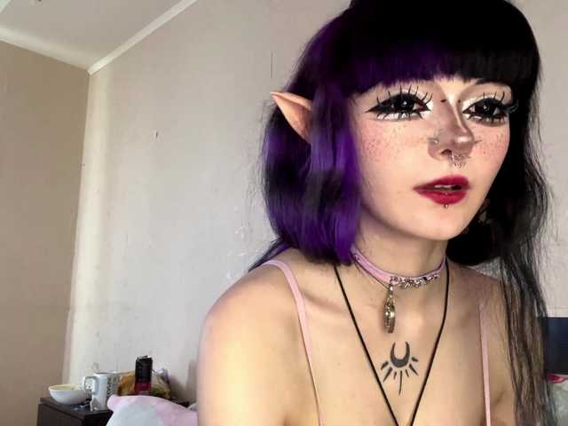 TasyaTas live cam on BongaCams