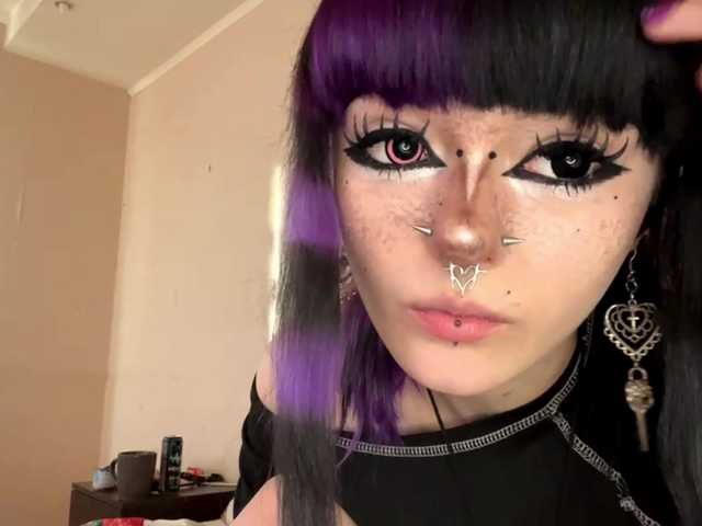 TasyaTas live cam on BongaCams
