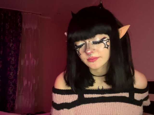 TasyaTas live cam on BongaCams