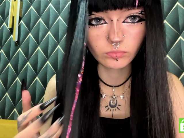 TasyaTas live cam on BongaCams