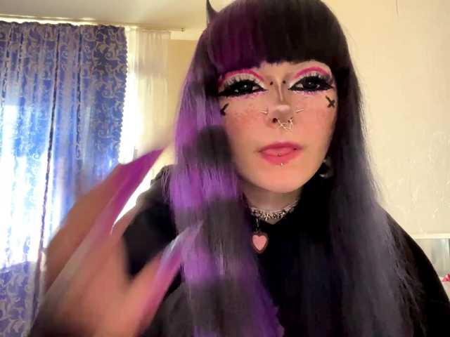 TasyaTas live cam on BongaCams
