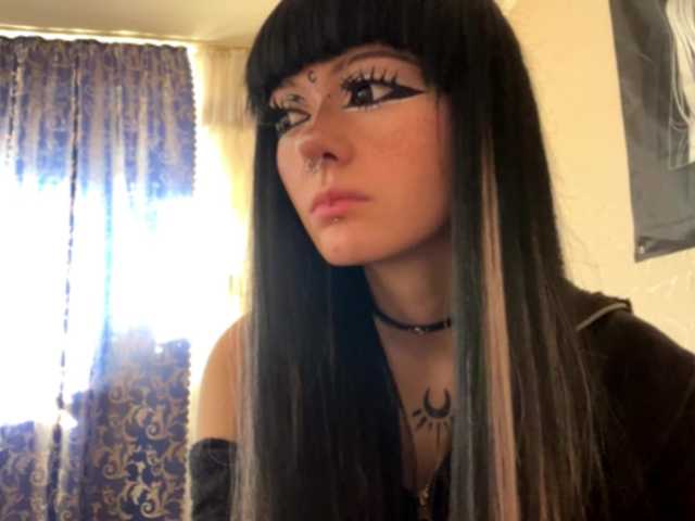 TasyaTas live cam on BongaCams