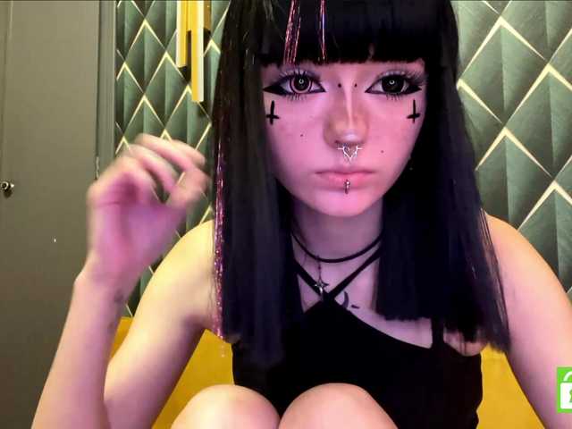 TasyaTas live cam on BongaCams