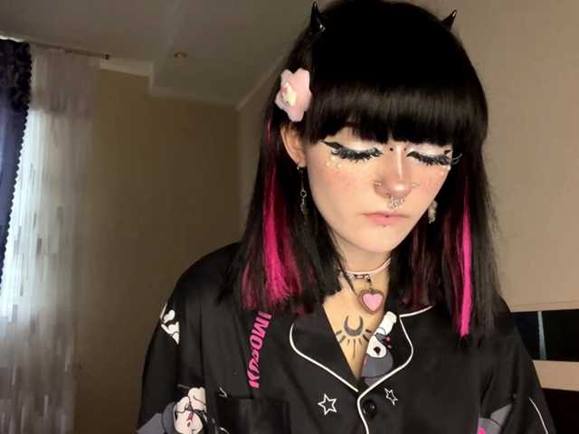 TasyaTas live cam on BongaCams