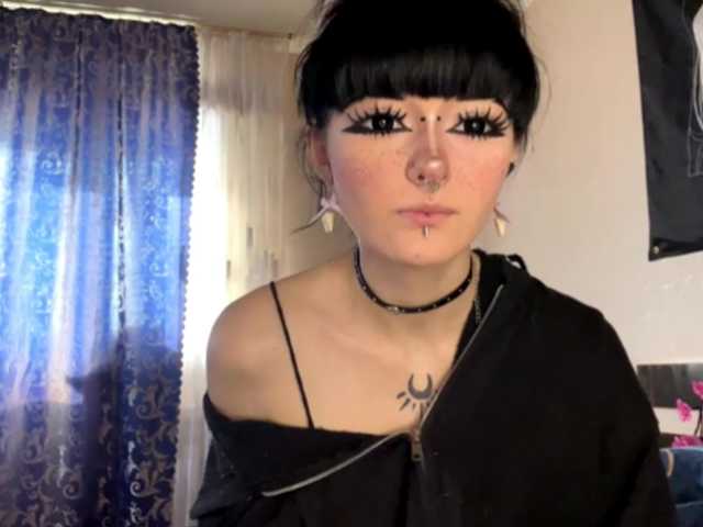 TasyaTas live cam on BongaCams