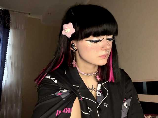 TasyaTas live cam on BongaCams