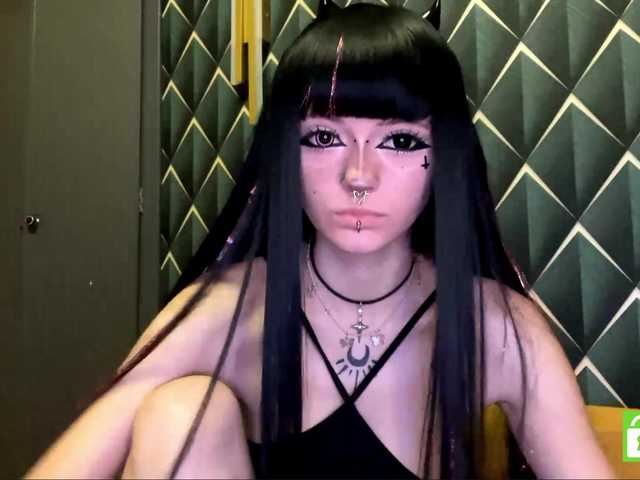 TasyaTas live cam on BongaCams