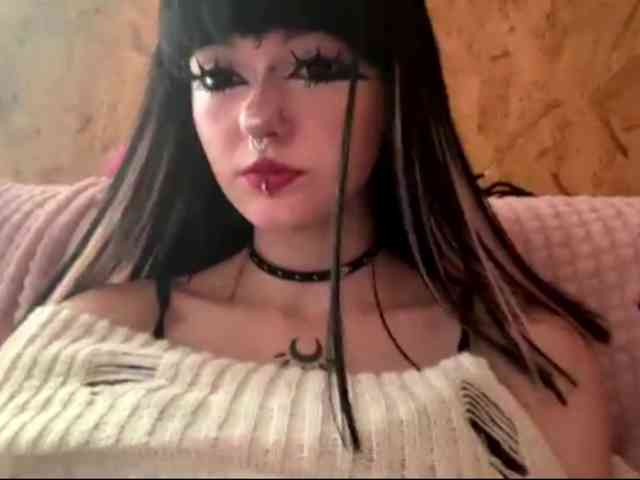 HolyCute webcam
