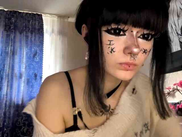 HolyCute webcam