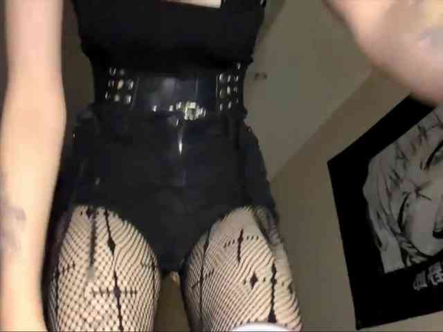 HolyCute webcam