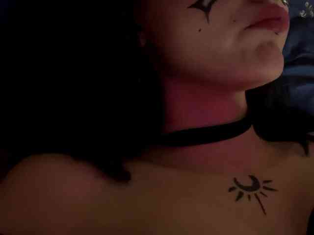 HolyCute webcam