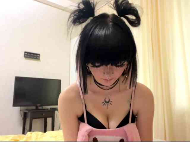 HolyCute webcam