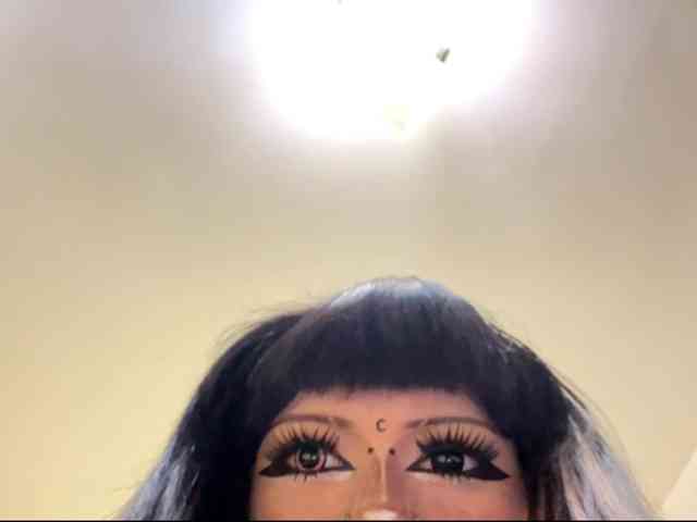 HolyCute webcam