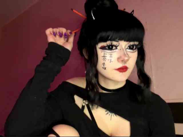 Model: TasyaTas