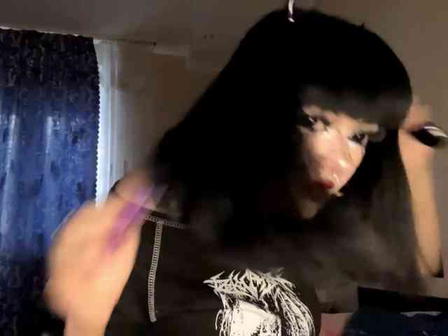 HolyCute webcam