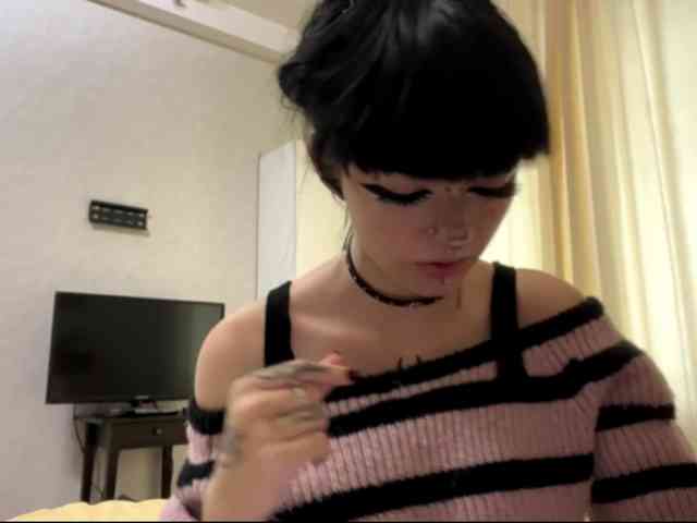HolyCute webcam